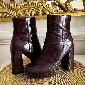 Rachel Zoe Bootie is almost new!!